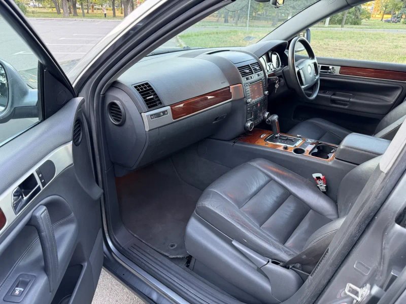Volkswagen Touareg 2.5 TDI праве кермо — фото 6
