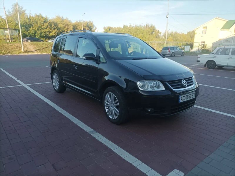 Volkswagen Touran   2.0 tdi — фото 2