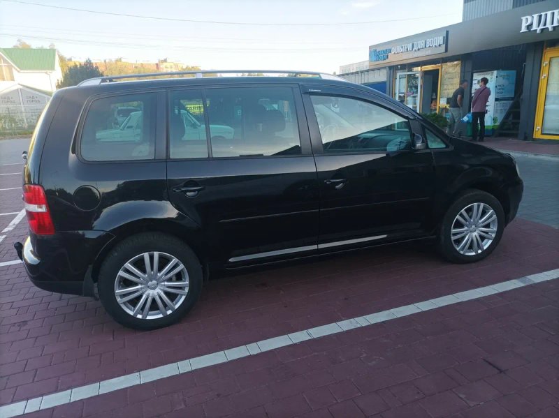 Volkswagen Touran   2.0 tdi — фото 4