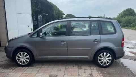 Volkswagen Turan 2.0 tdi 6мкпп доставка
