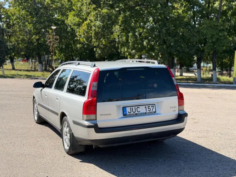 Вольво V70 2.4 дизель — фото 2