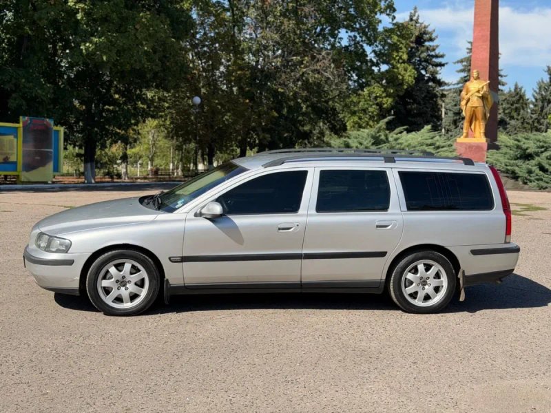 Вольво V70 2.4 дизель — фото 3