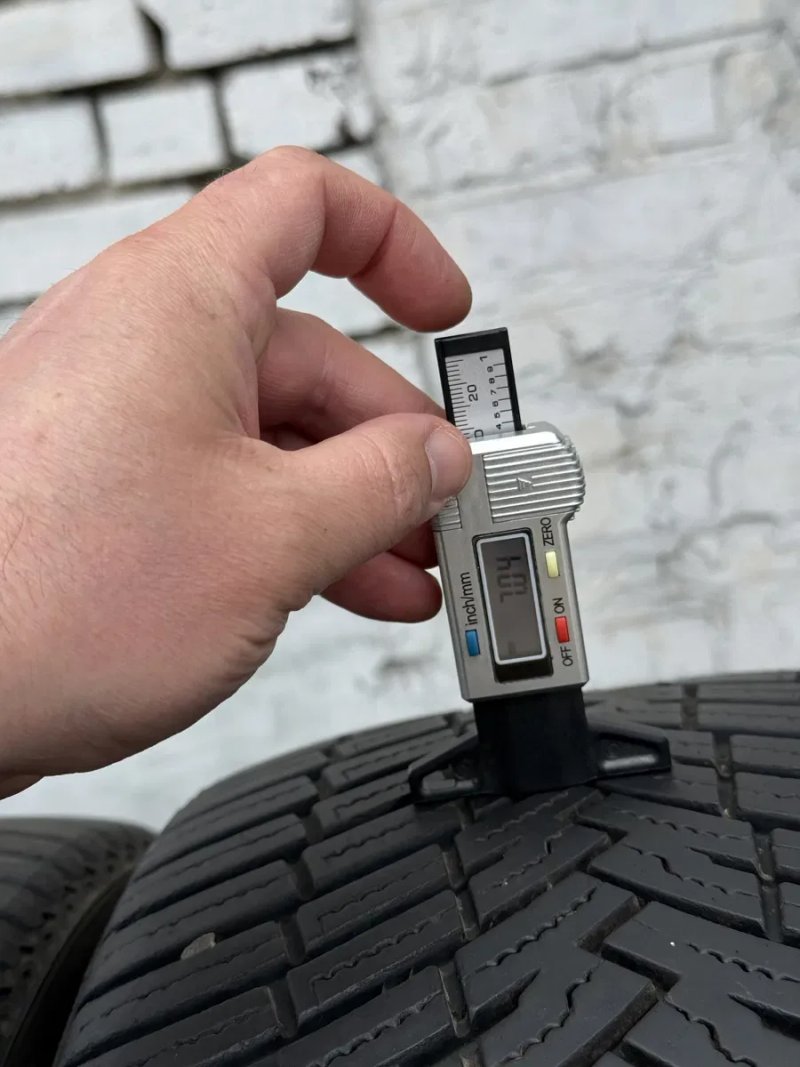 Всесезонні шини‼️235/40 R19 Pirelli Cinturato AllSeasons SF2 96Y 7.0мм 2022рік — фото 3