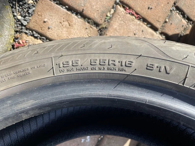 Всесезонні шини. R16 195/55 Goodyear Vector 4Seasons — фото 4
