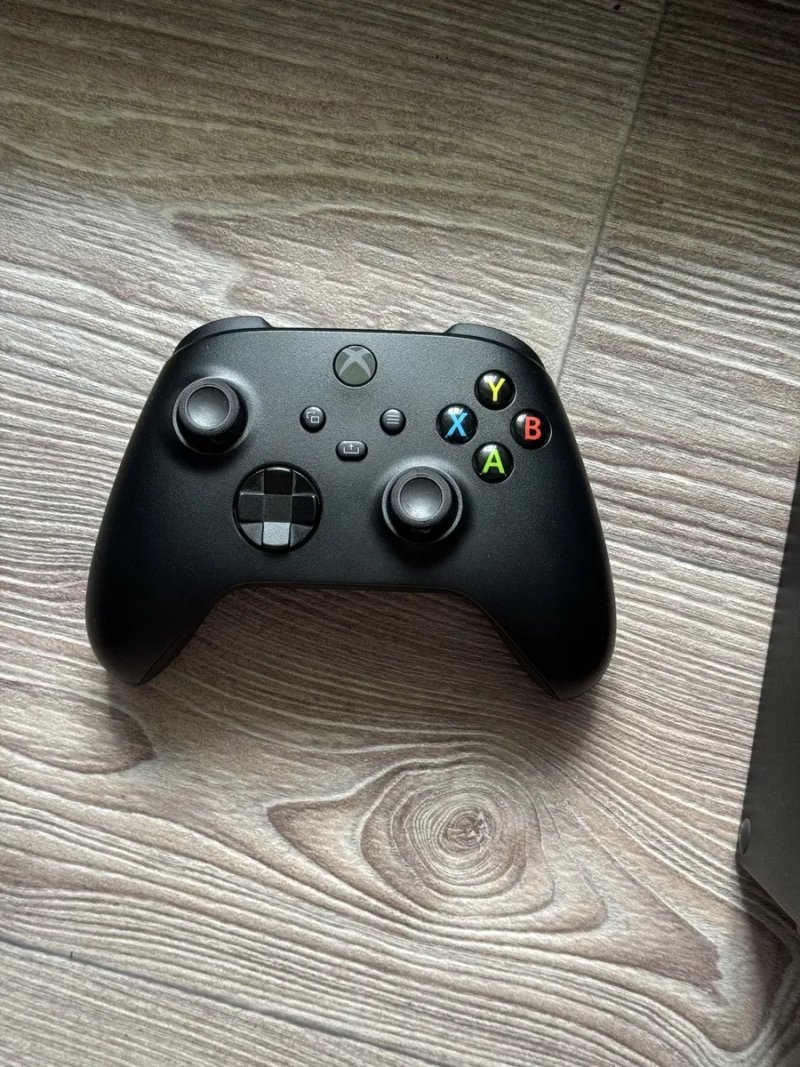 Xbox series x 1 tb + другий геймпад — фото 4