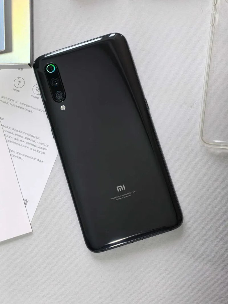 Xiaomi Mi 9 8/256GB в идеале — фото 6