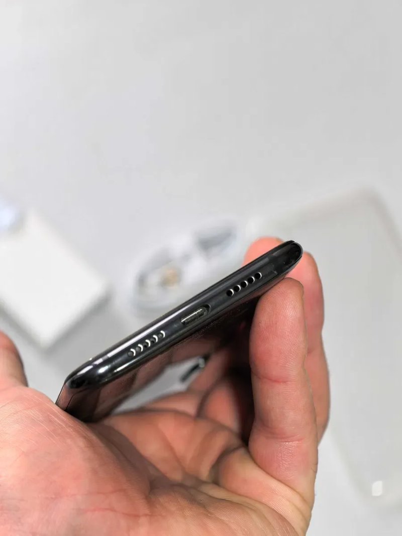 Xiaomi Mi 9 8/256GB в идеале — фото 7