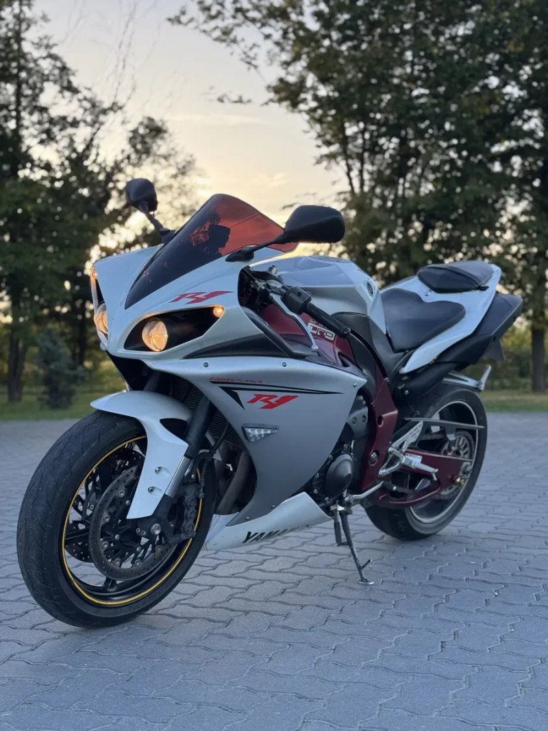 Yamaha R1 2010 Cross Planei4 — фото 8