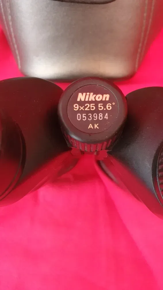 Японський міні бінокль Nikon Travelite V 9x25 — фото 4