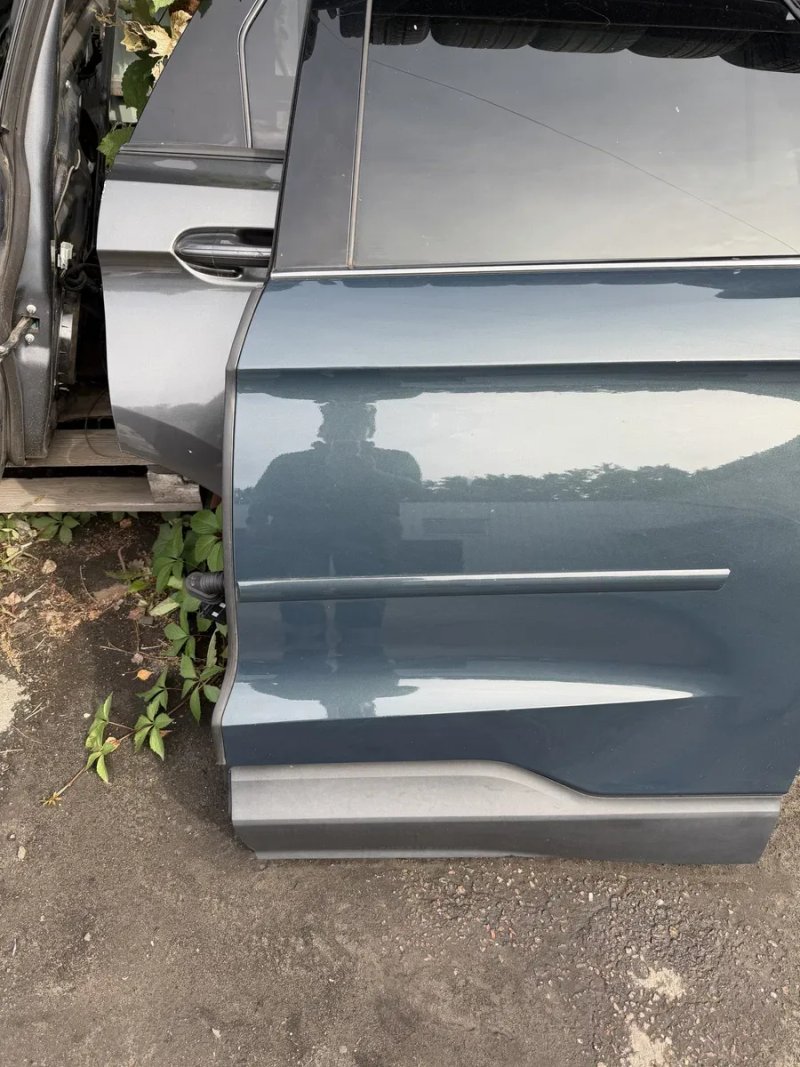 Задні ліві двері Ford Edge 2019 колір BG — фото 2