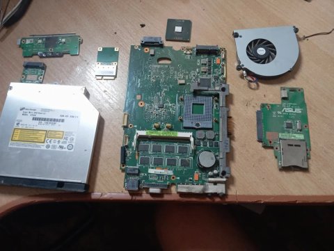 Запчасти для ноутбука ASUS K50 / K40 серии (Материнская плата, кулер, привод)