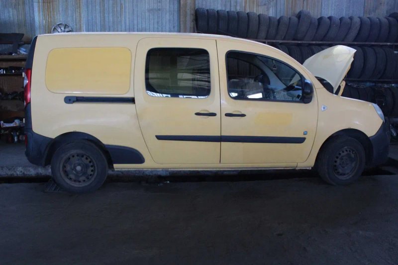 Зарядка Блок зарядки кришка двигуна BCB Renault Kangoo ZE — фото 4