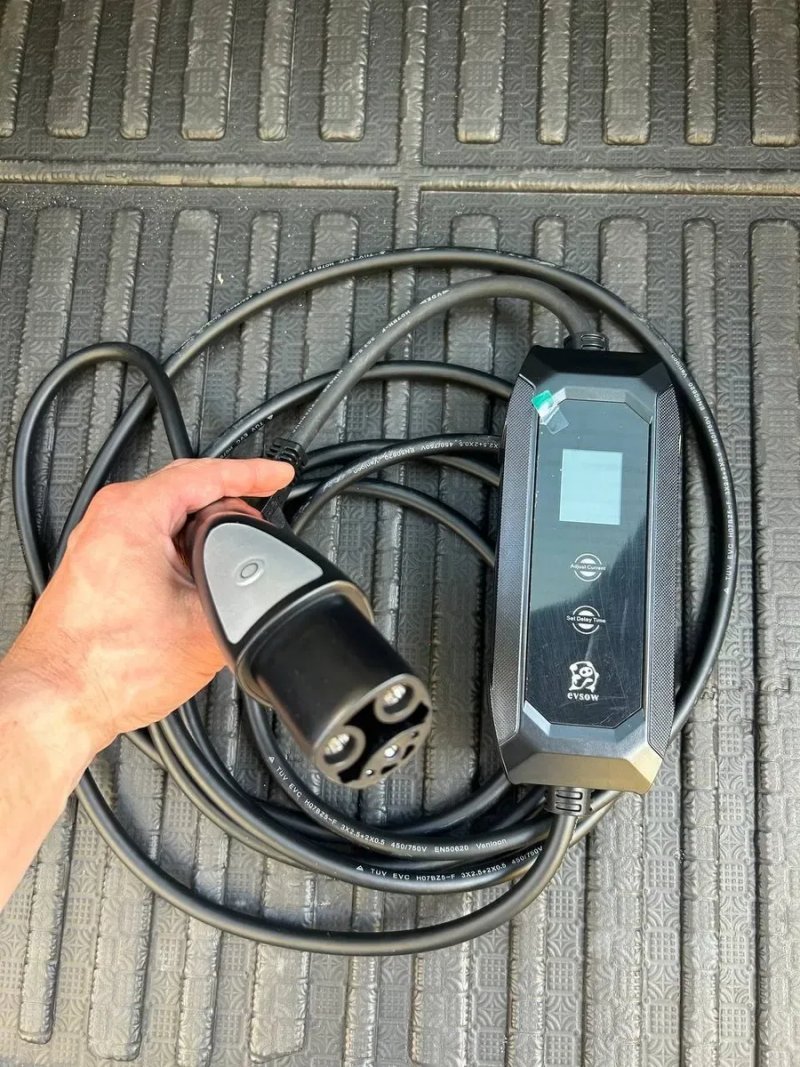 Зарядка для електромобіля США Type 1 J1772 Nissan Leaf, Tesla, Volt