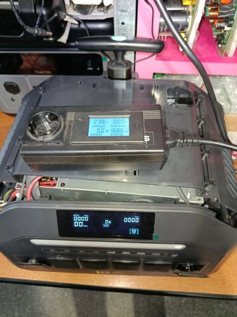 зарядна станція  Ieetek P3200