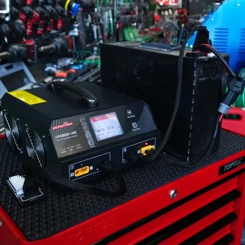 Зарядное 2-канальное устройство Ultra Power UP2800-14S — фото 8