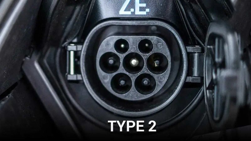 Зарядное для электромобиля на три фазы Type2 EVEUS PRO LCD 11, 22 кВт — фото 2