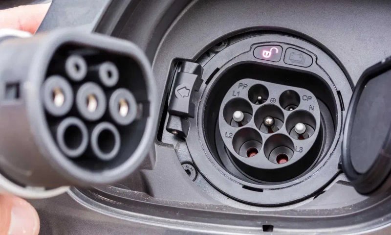 Зарядное для электромобиля на три фазы Type2 EVEUS PRO LCD 11, 22 кВт — фото 3