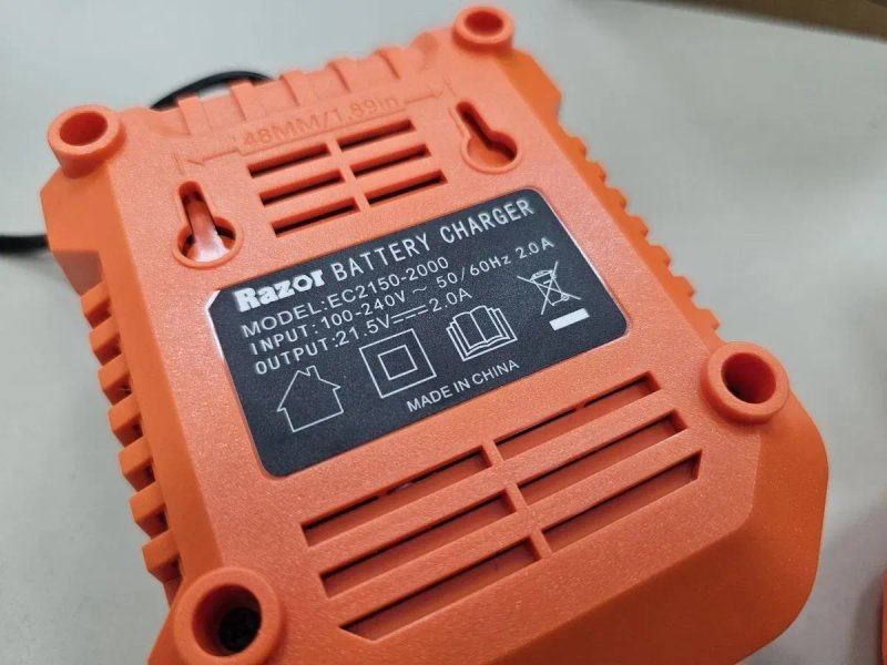 Зарядное устройство Razor Зарядка  2.0Адля акб ProCraft Stromo Razor Makita Макита — фото 5