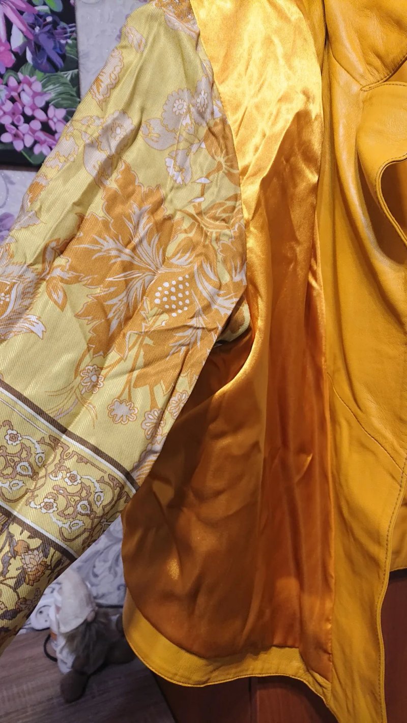 Жіноча шкіряна куртка VELAT PELLE, натуральна шкіра, 3XL–4XL — фото 7