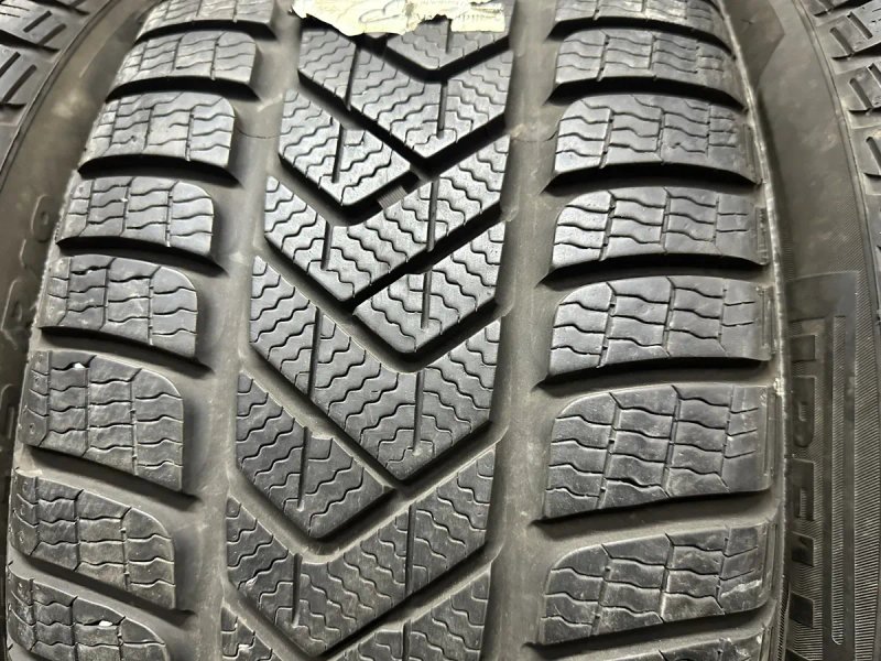 Зима Шини 255/45/19 Pirelli R19 Комплект 2023 95% Шумка Тесла — фото 3