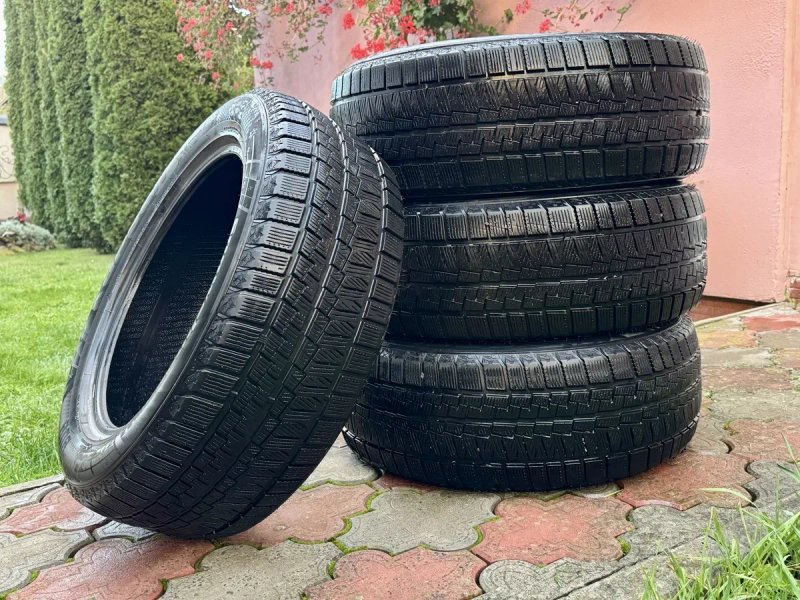 Зимова гума 225/55 R 17 — фото 3