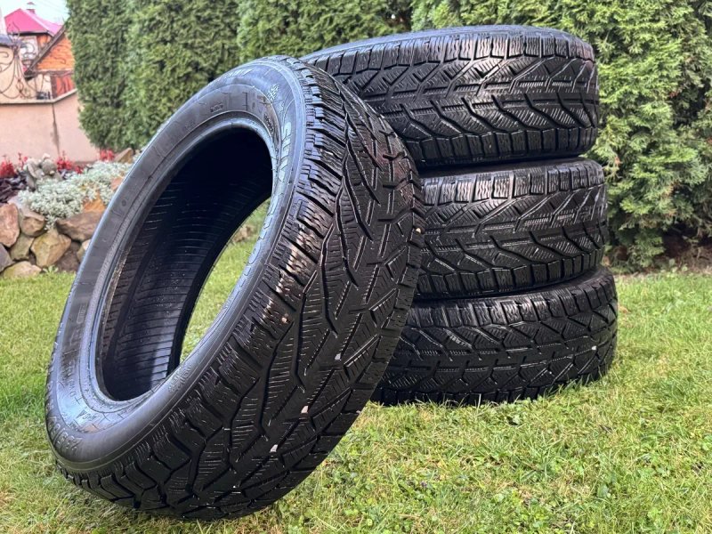 Зимова резина 235/60 R 18 — фото 7