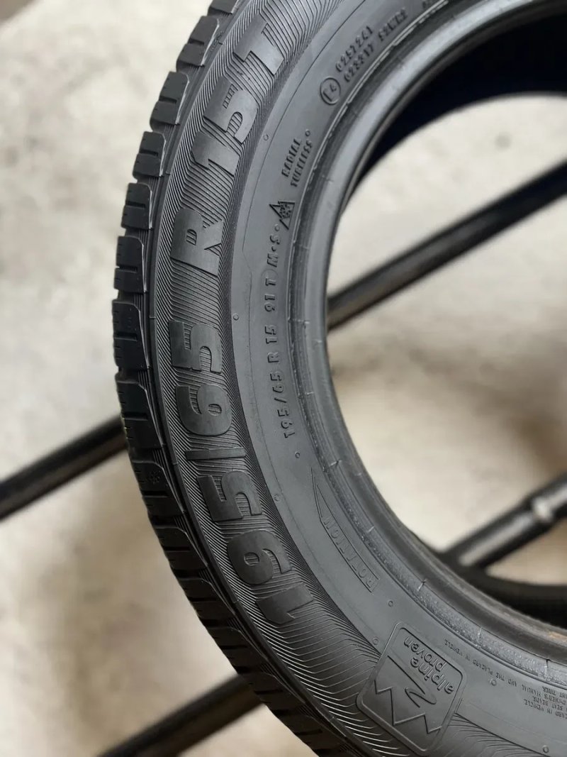 Зимова шина‼️195/65 R15 Semperit Speed-grip2 7мм 2024 рік — фото 7
