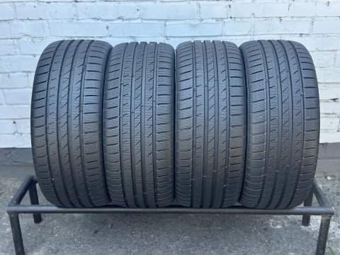 Зимова шина‼️ Superia Blue Win 92V 225/40 r18 9мм 2025рік
