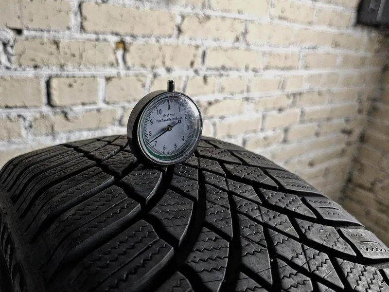 Зимові 205/55r17 Bridgestone | 2022 | 7.5mm | Spain | Преміум шини | Комплект / 4шт | Ідеальний стан, без пошкоджень, без ремонтів, без дефектів — фото 3