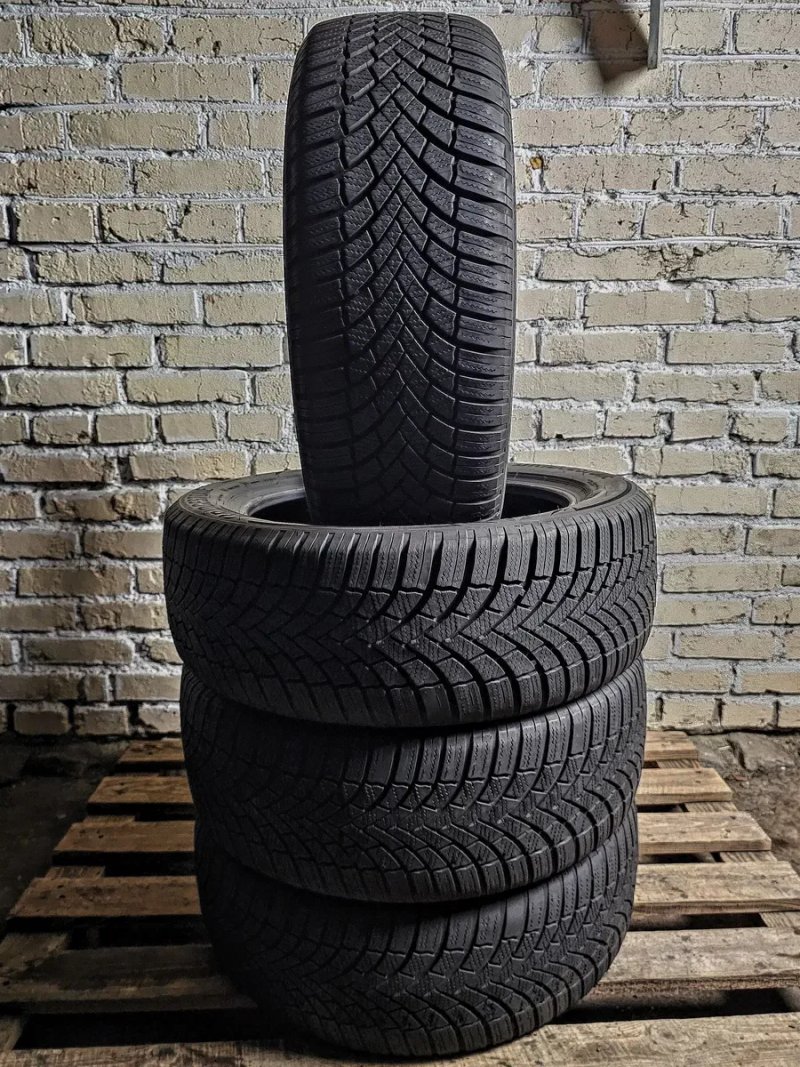 Зимові 205/55r17 Bridgestone | 2022 | 7.5mm | Spain | Преміум шини | Комплект / 4шт | Ідеальний стан, без пошкоджень, без ремонтів, без дефектів — фото 5