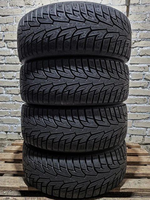 Зимові 215/55r17 Hankook | 7mm | 2025 | Made in Korea | Ідеальний стан, без пошкоджень, без ремонтів, без дефектів | Преміум шини | Комплект / 4шт