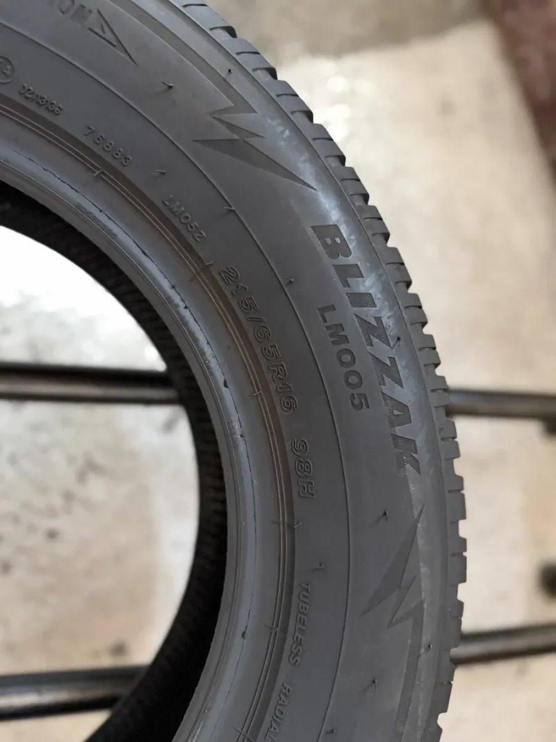 Зимові шини‼️215/65 R16 Bridgestone Blizzak LМ005 98Н 7.8мм 2023рік — фото 5