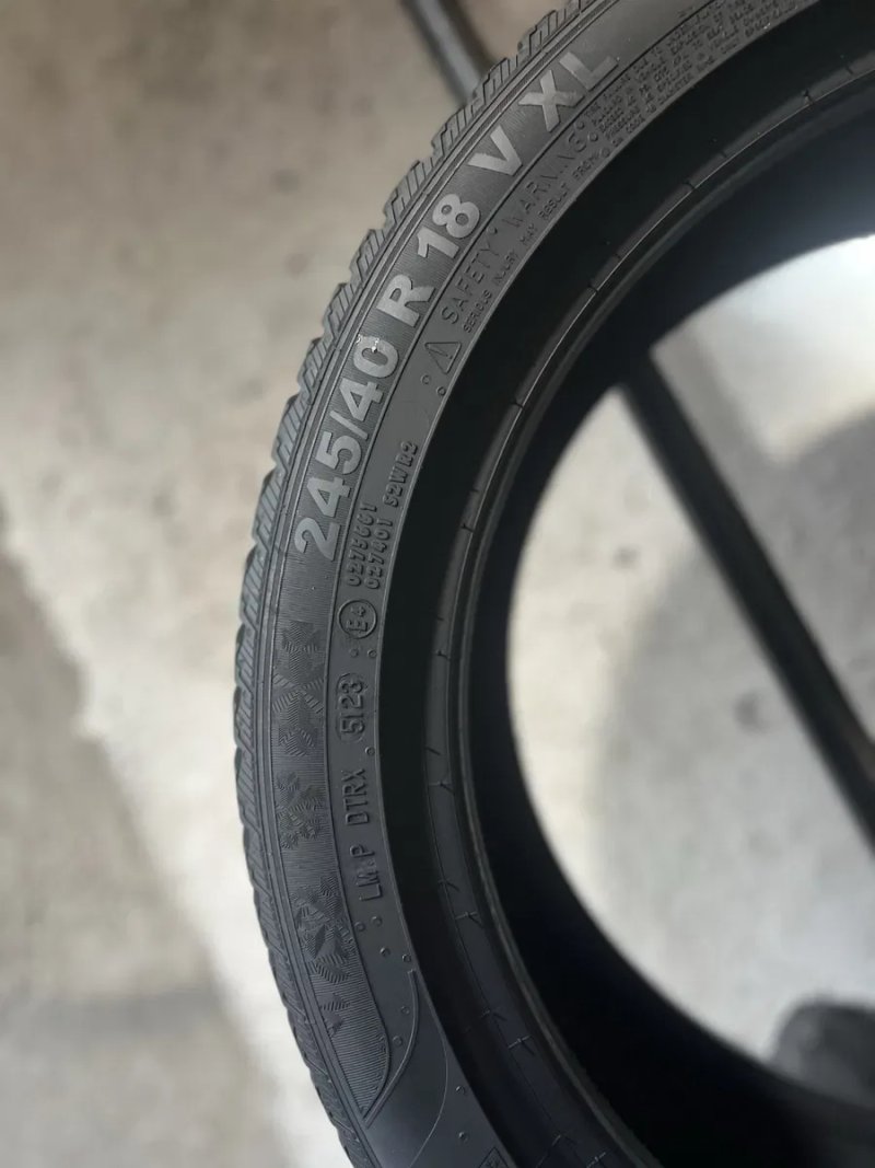 Зимові шини‼️245/40 R18 Semperit Speed-grip3 7мм 2023 рік — фото 5