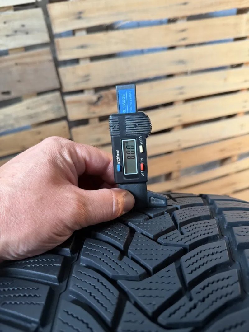 Зимові шини‼️245/45 R18 Dunlop Winter Sport5 100V 8мм 2025рік — фото 2