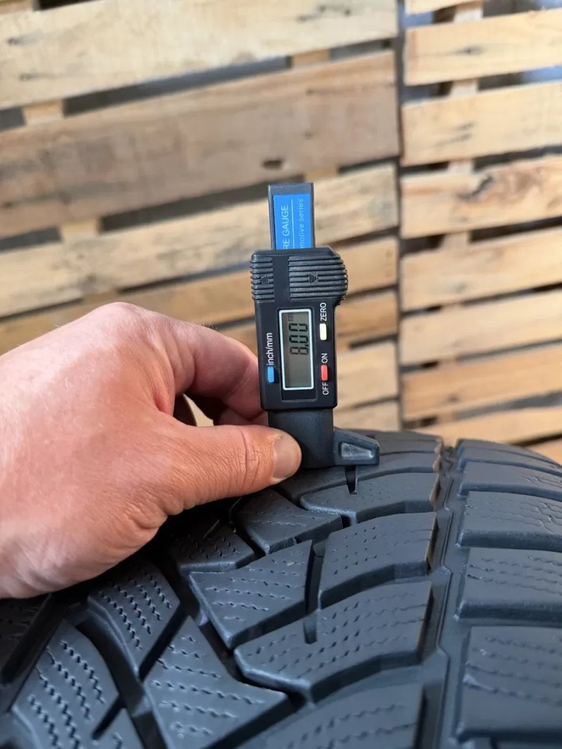 Зимові шини‼️245/45 R18 Dunlop Winter Sport5 100V 8мм 2025рік — фото 3