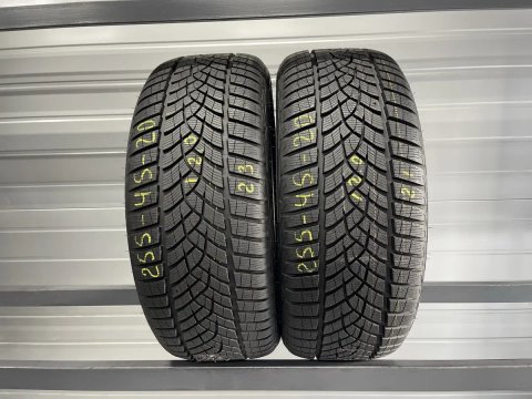 Зимові шини 255/45r20 Good Year. Ціна 6000 грн/шт.