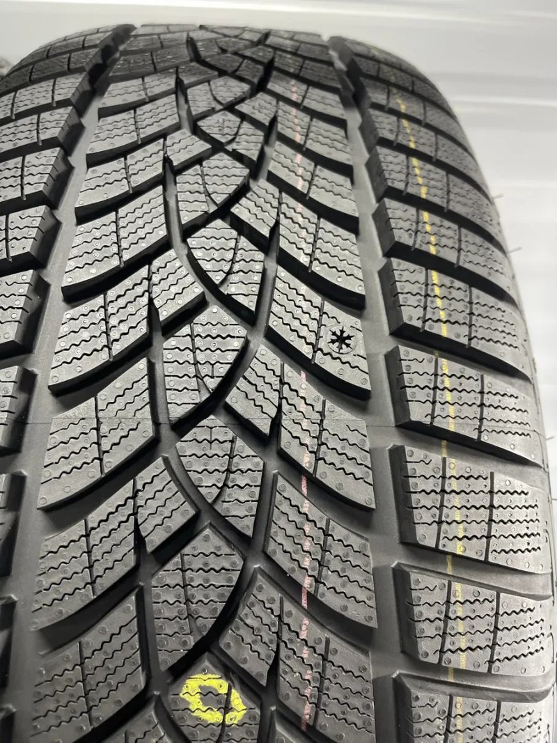 Зимові шини 255/45r20 Good Year. Ціна 6000 грн/шт. — фото 6