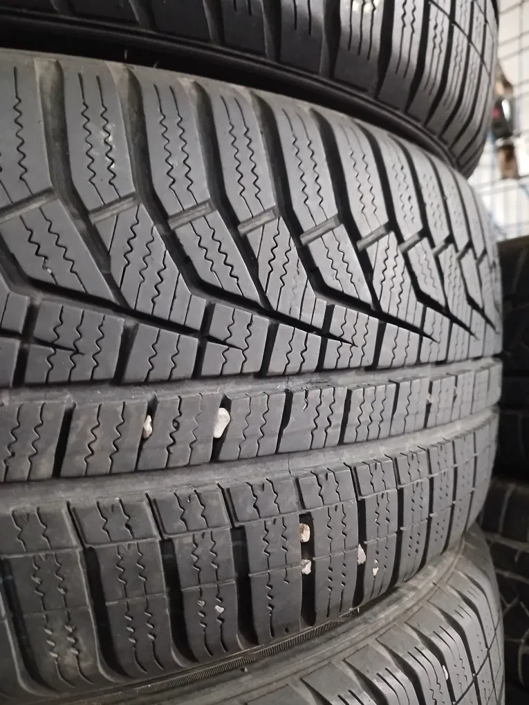 Зимові шини б/у 205/55 R17 91H Hankook Winter I*Cept Evo 2 склад шин з Європи — фото 3