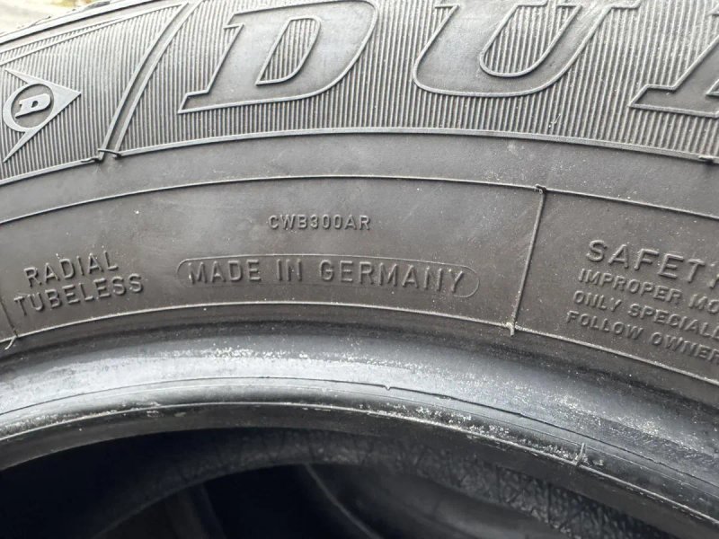 Зимові шини Dunlop 215/60 R16 — фото 6