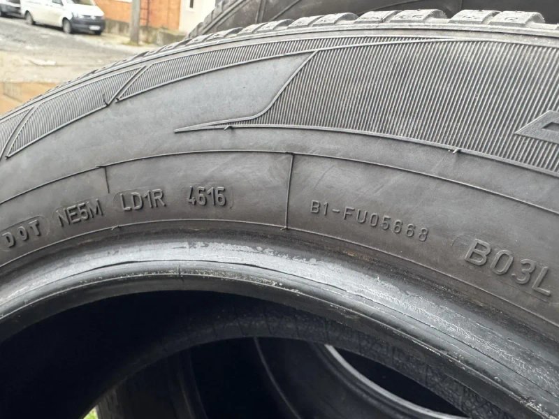 Зимові шини Dunlop 215/60 R16 — фото 7