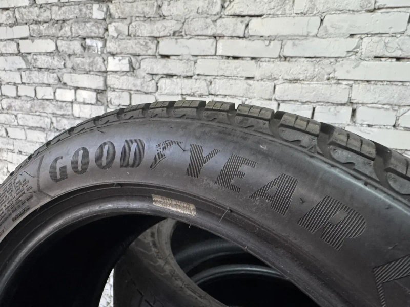 Зимові шини Goodyear 245/45 R18 резина RunFlat — фото 4