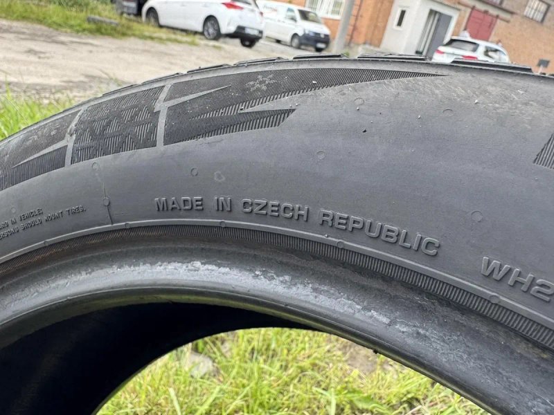Зимові шини NEXEN 205/55 R16 — фото 8