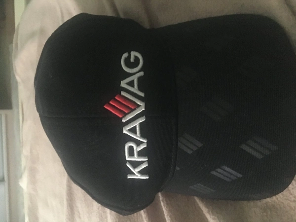 Чорна кепка KRAVAG