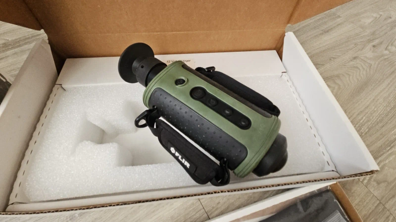FLIR Scout TS32 тепловізійний монокуляр