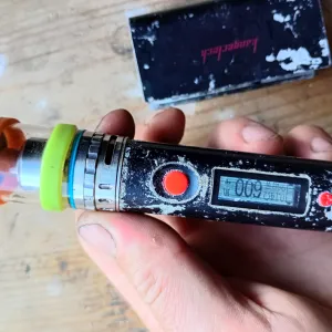 Вейп Kangertech з дисплеєм