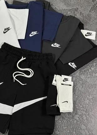 Комплект футболка та шорти nike + шкарпетки