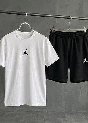 Комплект jordan classic. Футболка, шорти