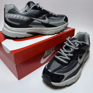 Кросівки чоловічі Nike initiator