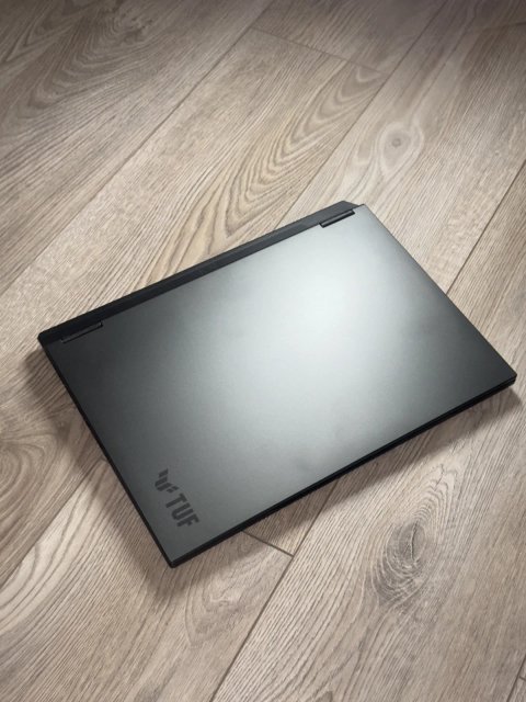 Asus TUF F16 (RTX 5050) (i5-13450HX)